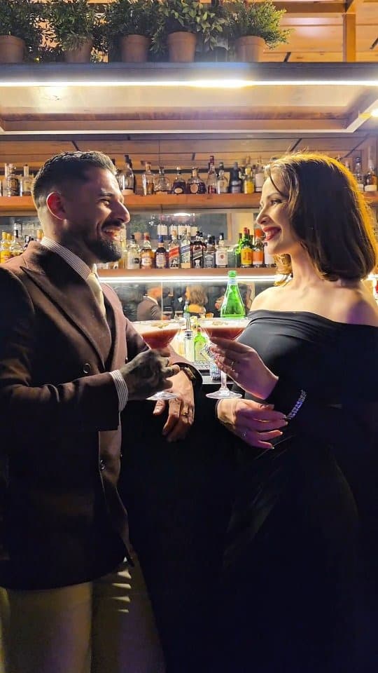 Evening at the Santini bar